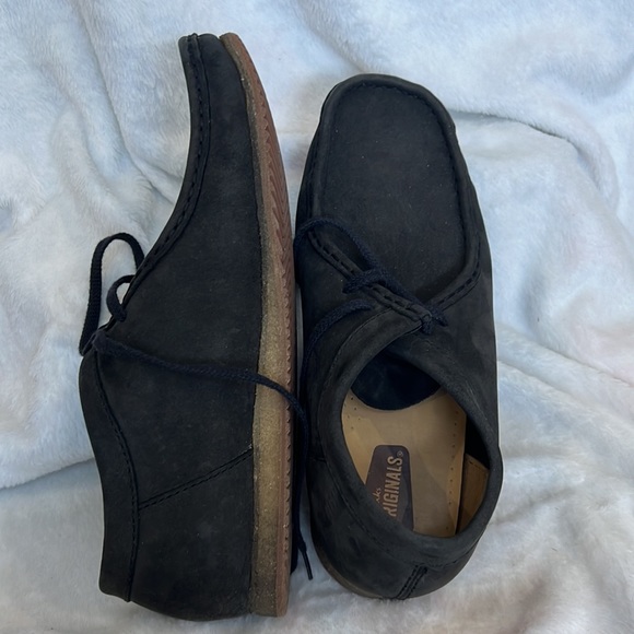 Clarks - Picture 3 of 5